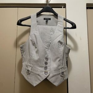 2 piece women vest and pants le chateau